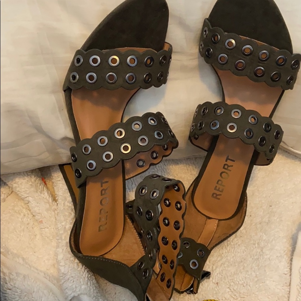Olive heels